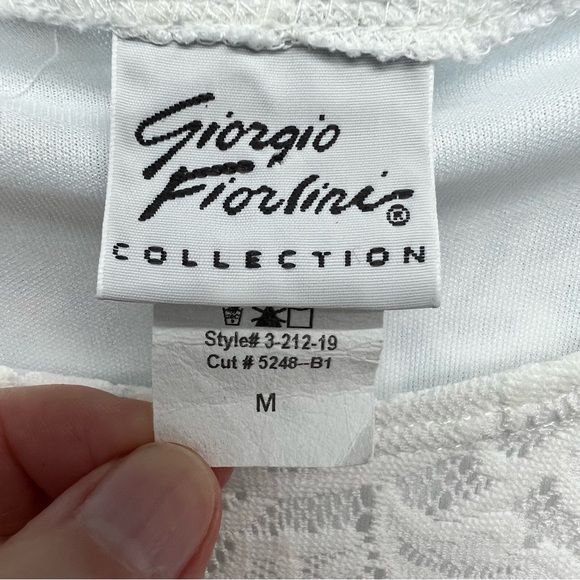 Giorgio Fiorlini white lace top size Medium - Picture 6 of 8